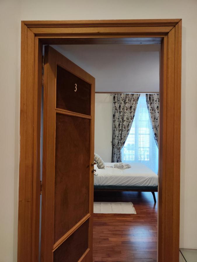 Bed and Breakfast Palazzo Il Convento Luxury Umberto I Неаполь Екстер'єр фото