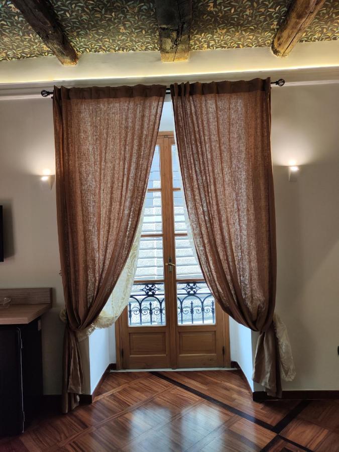 Bed and Breakfast Palazzo Il Convento Luxury Umberto I Неаполь Екстер'єр фото