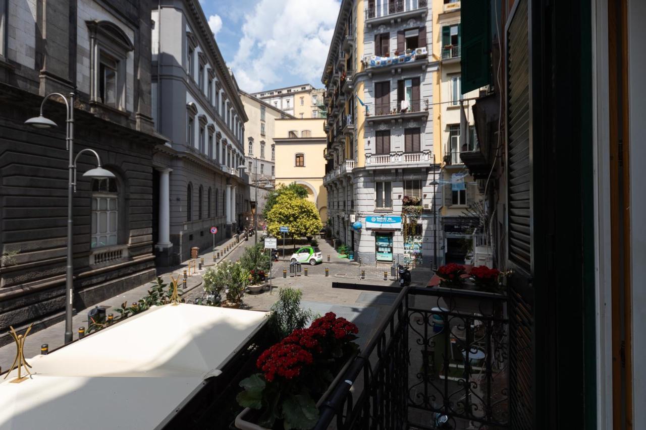 Bed and Breakfast Palazzo Il Convento Luxury Umberto I Неаполь Екстер'єр фото