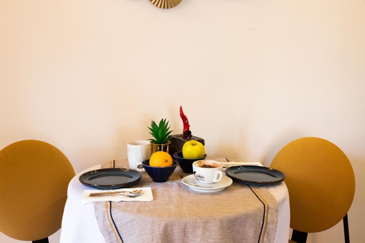 Bed and Breakfast Palazzo Il Convento Luxury Umberto I Неаполь Екстер'єр фото