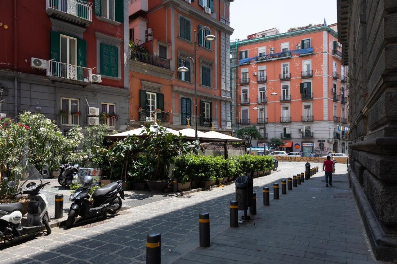 Bed and Breakfast Palazzo Il Convento Luxury Umberto I Неаполь Екстер'єр фото