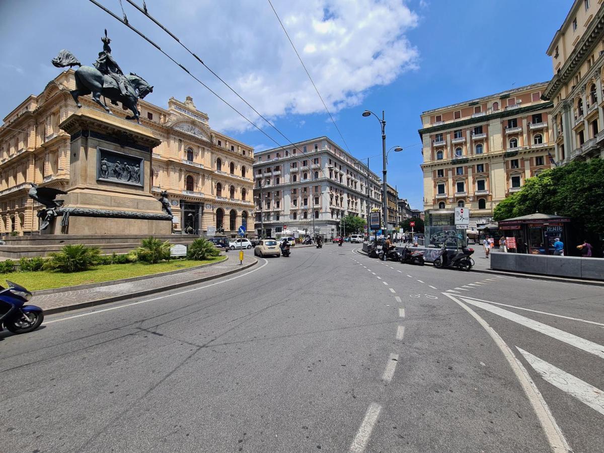 Bed and Breakfast Palazzo Il Convento Luxury Umberto I Неаполь Екстер'єр фото