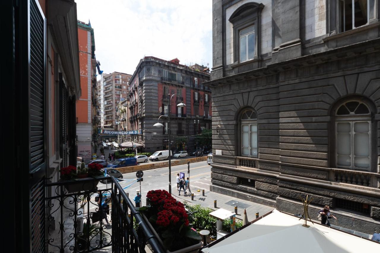 Bed and Breakfast Palazzo Il Convento Luxury Umberto I Неаполь Екстер'єр фото